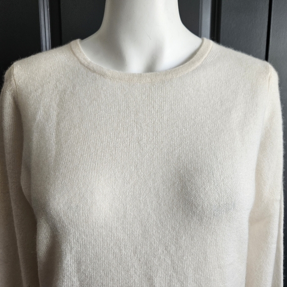 CHARTER CLUB Ivory Cashmere Crew Neck Sweater Size P/M NWT - Picture 4 of 9